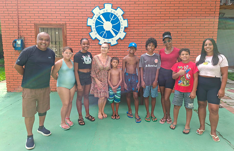 Parceria garante dia de alegria a crianças e adolescentes